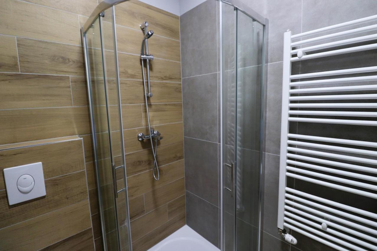 Velika Mlaka Rooms Matic מראה חיצוני תמונה