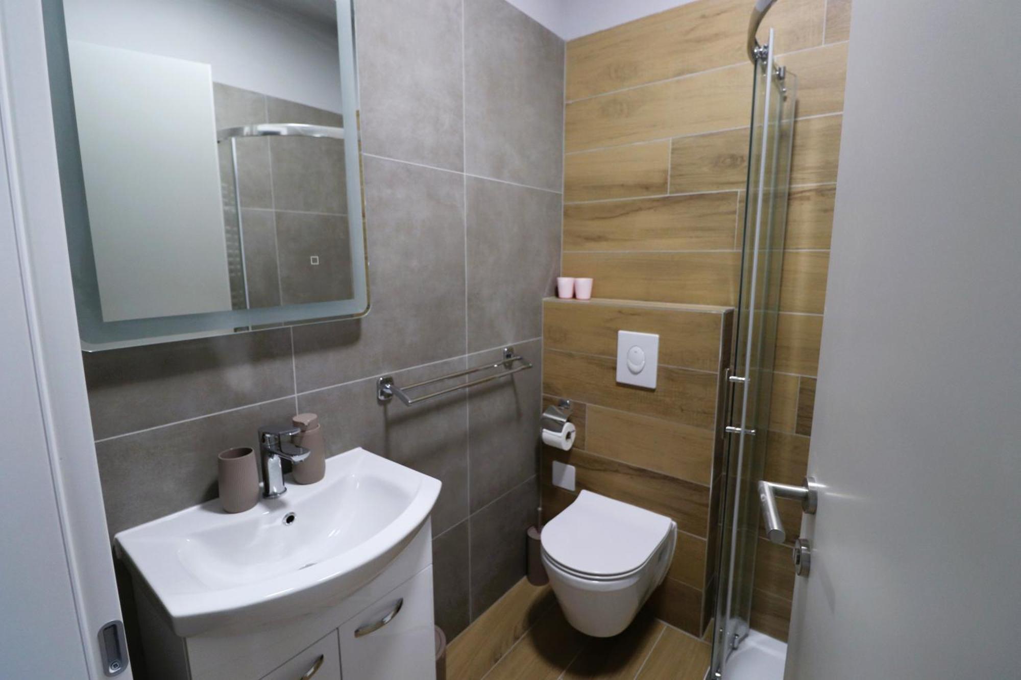 Velika Mlaka Rooms Matic מראה חיצוני תמונה